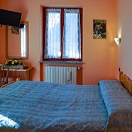 Albergo Ristorante Sole Mezzoldo Экстерьер фото