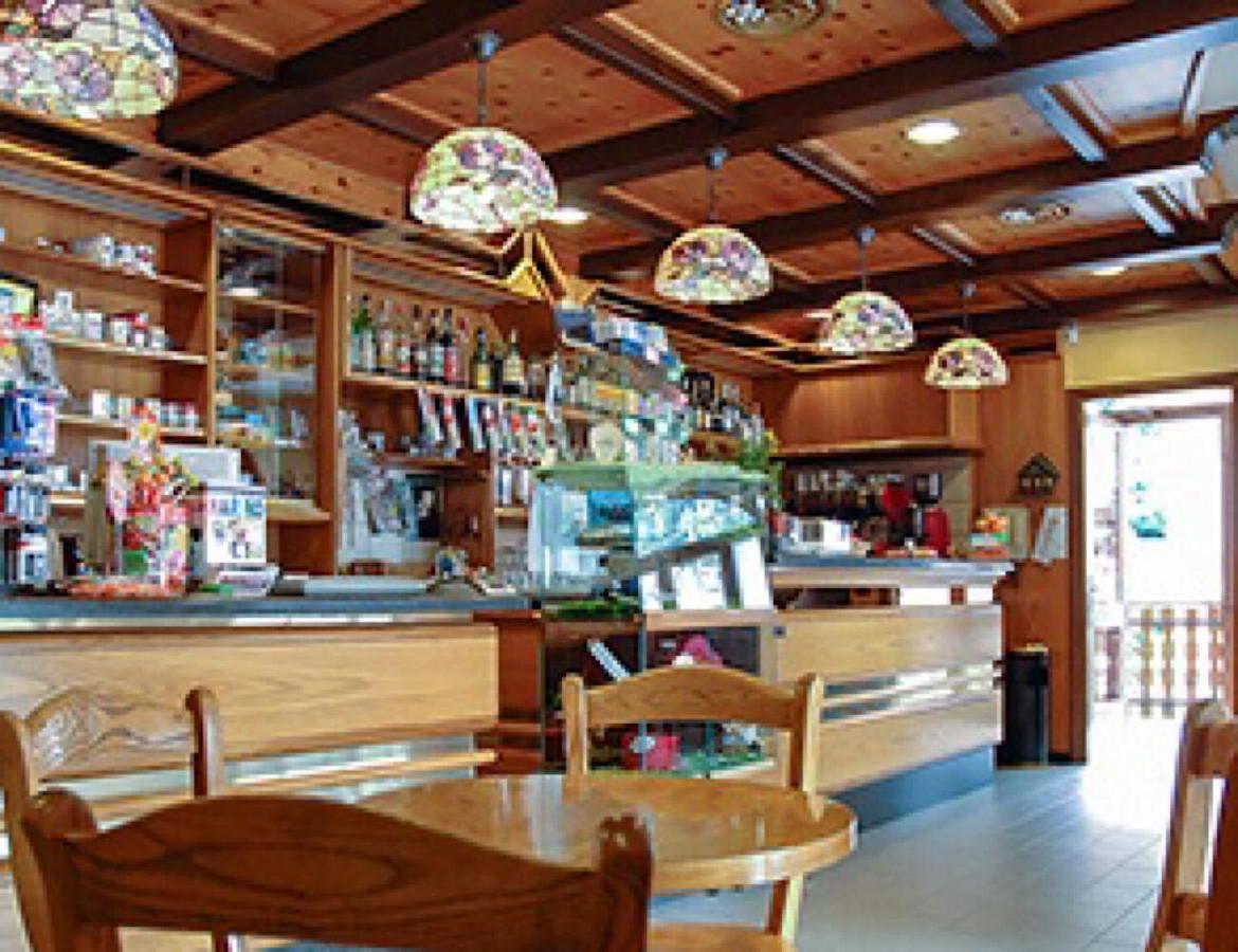 Albergo Ristorante Sole Mezzoldo Экстерьер фото